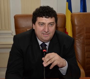 Liberalul Voloşeniuc, ales preşedinte CJ în locul lui Ţîrle. Kiss a refuzat postul 